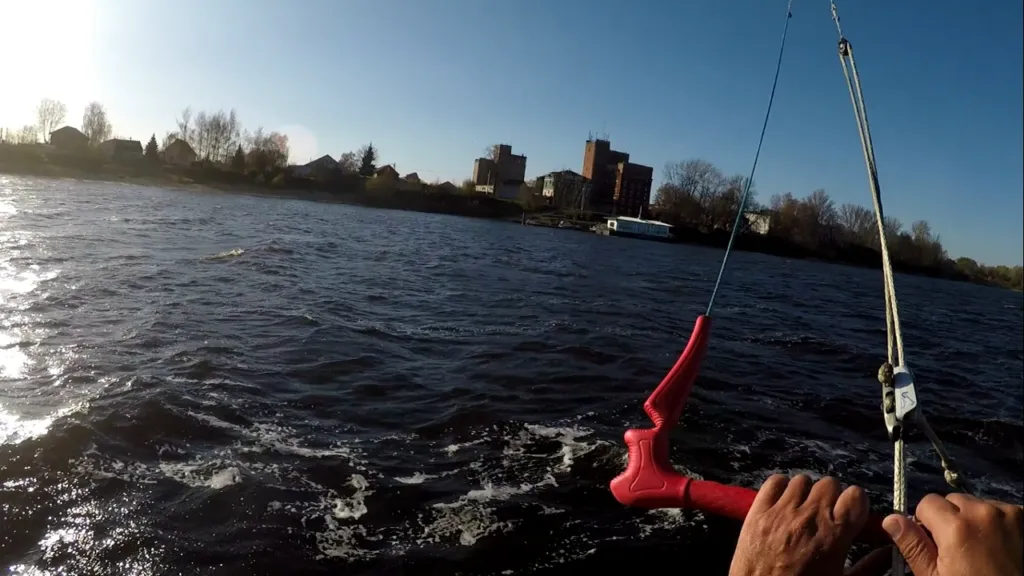 Планка Kite76 на воде